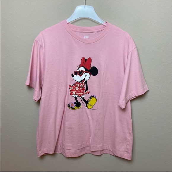 Uniqlo Tops - Uniqlo x Disney Pink Hawaii Minnie Short Sleeve Sz M